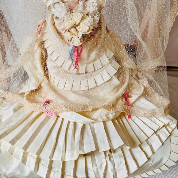 Vintage 80s Franklin Mint Heirloom Victorian Woman Doll Porcelain Bride - Picture 7 of 11